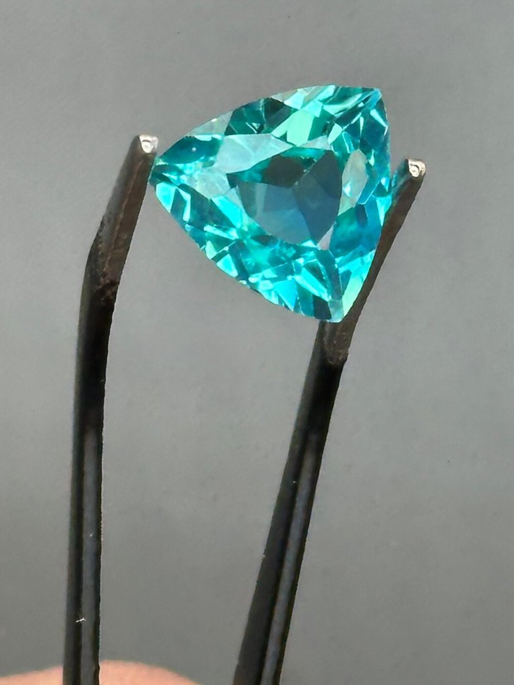 STUNNING Certified Teal Sapphire